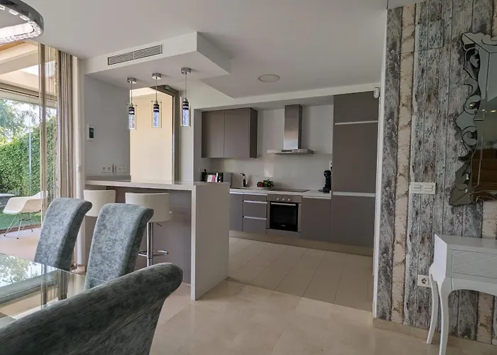 Paradise Beachfront Luxury Villa